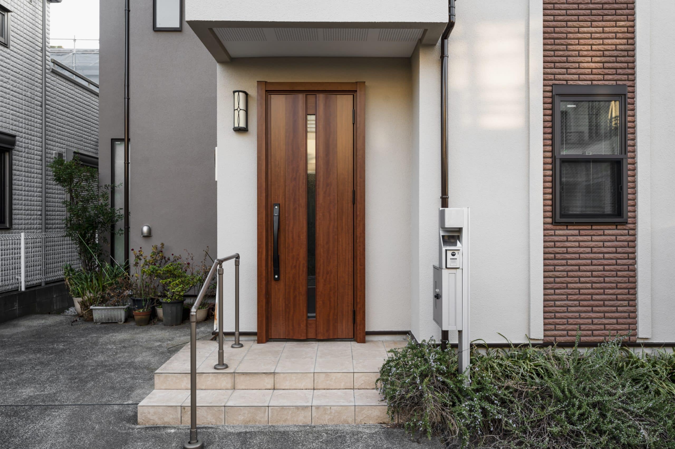 Cómo elegir puerta de entrada para la casa: mejores puertas de